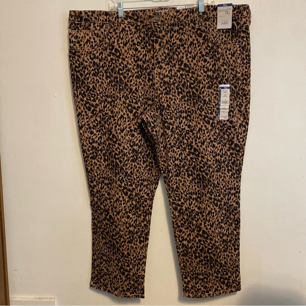 Terra & Sky Brown Leopard Print Denim Jeans  24W High Rise Straight Leg‎ Pockets